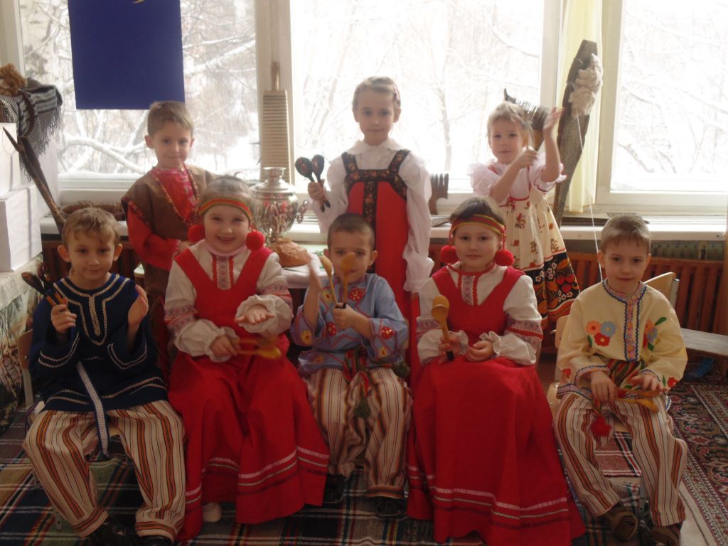 Копия фото16 Игра на народных инструментах.jpg